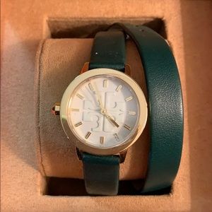 NWT TORY BURCH GREEN WRAP WATCH 🌿